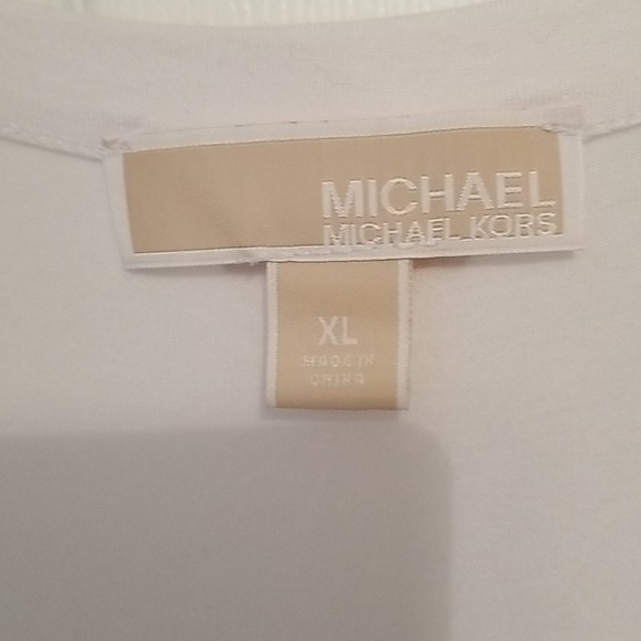 Top - Picture 3 of 3